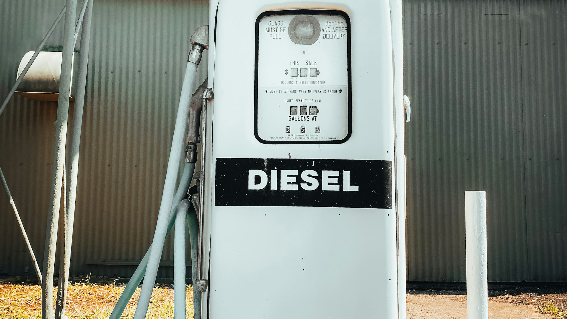 Featured image for “How Diesel Prices and Freight Capacity Affect Manufacturing”
